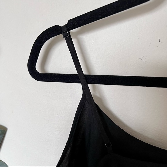 💚 DKNYC Tank Top - Picture 10 of 13